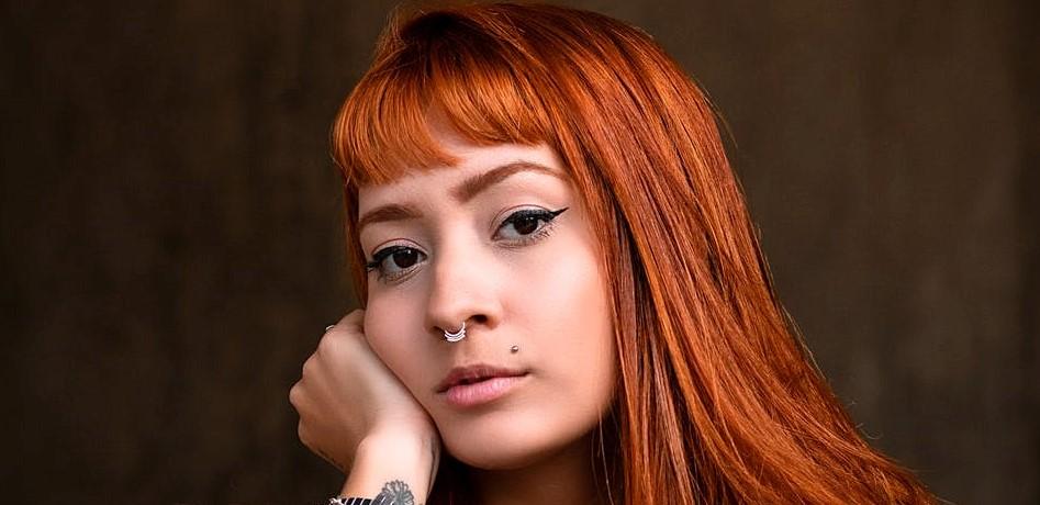 What To Know Before Getting a Lip or Labret Piercing - BodyJ4you