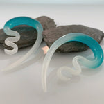 BodyJ4You 2PC Glass Ear Tapers Plugs 00G Aqua White Handmade Hanger Piercing Jewelry Set - BodyJ4you